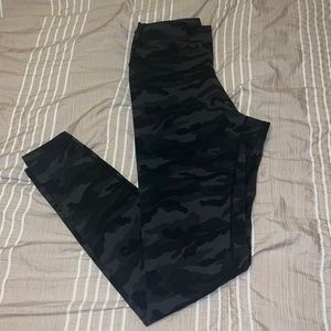 Colorfulkoala Legging Black Camo